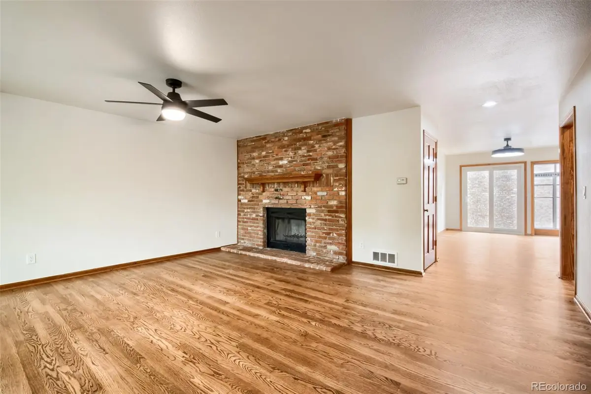 7605 Cove CIR, Centennial, CO 80122