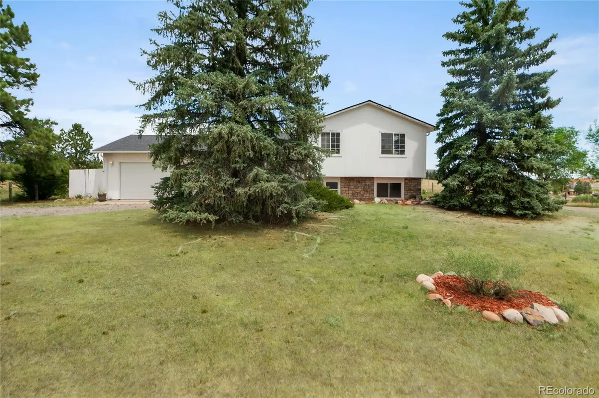 1825 Arabian TRL, Elizabeth, CO 80107