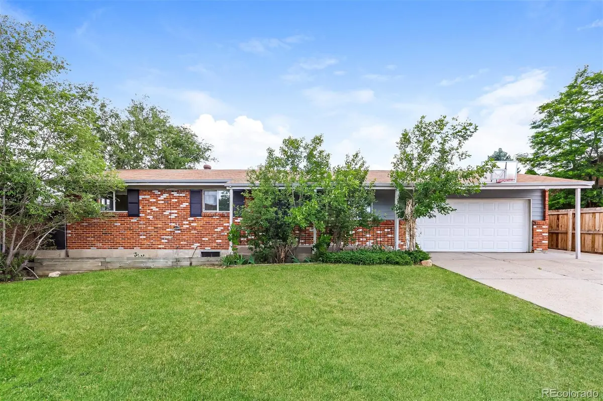 432 S Potomac CIR, Aurora, CO 80012