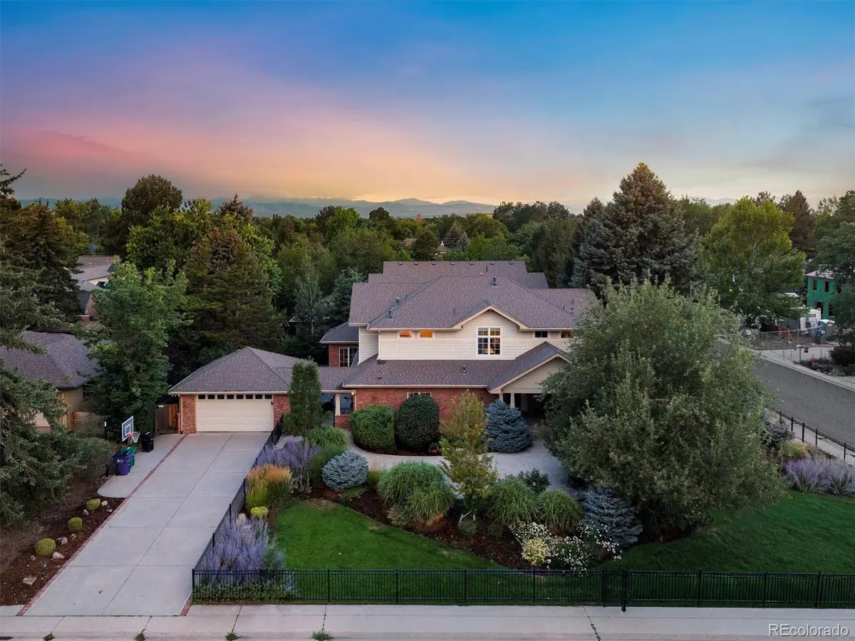3660 E Warren AVE, Denver, CO 80210