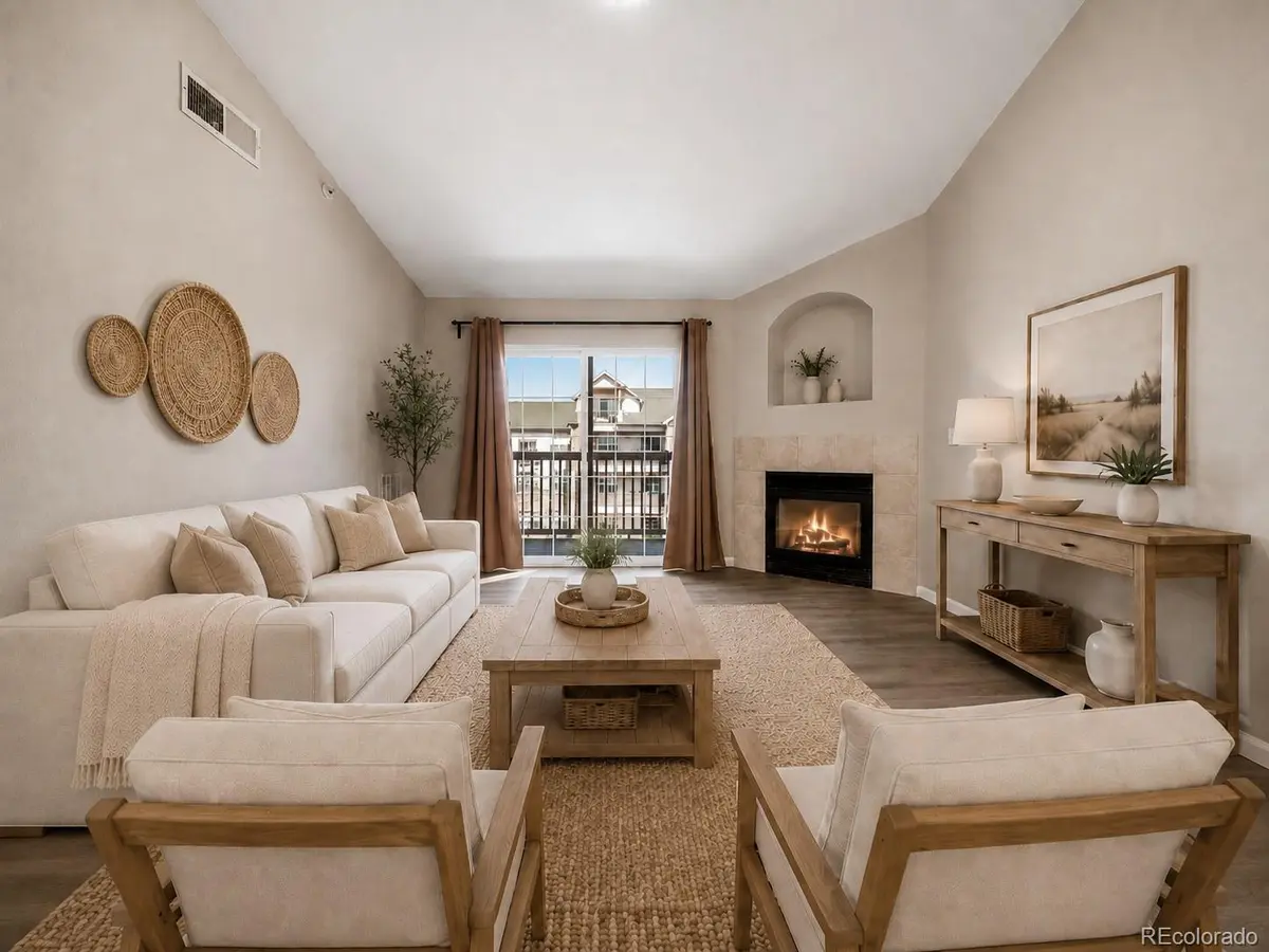 7440 S Blackhawk ST #7-305, Englewood, CO 80112