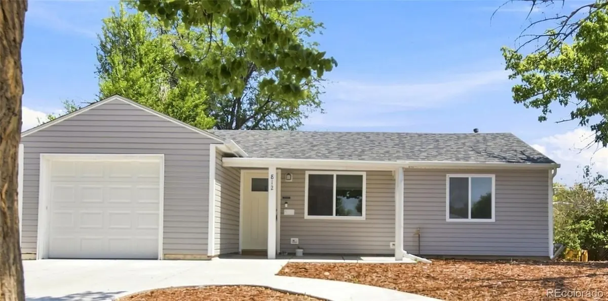 812 Geneva ST, Aurora, CO 80010