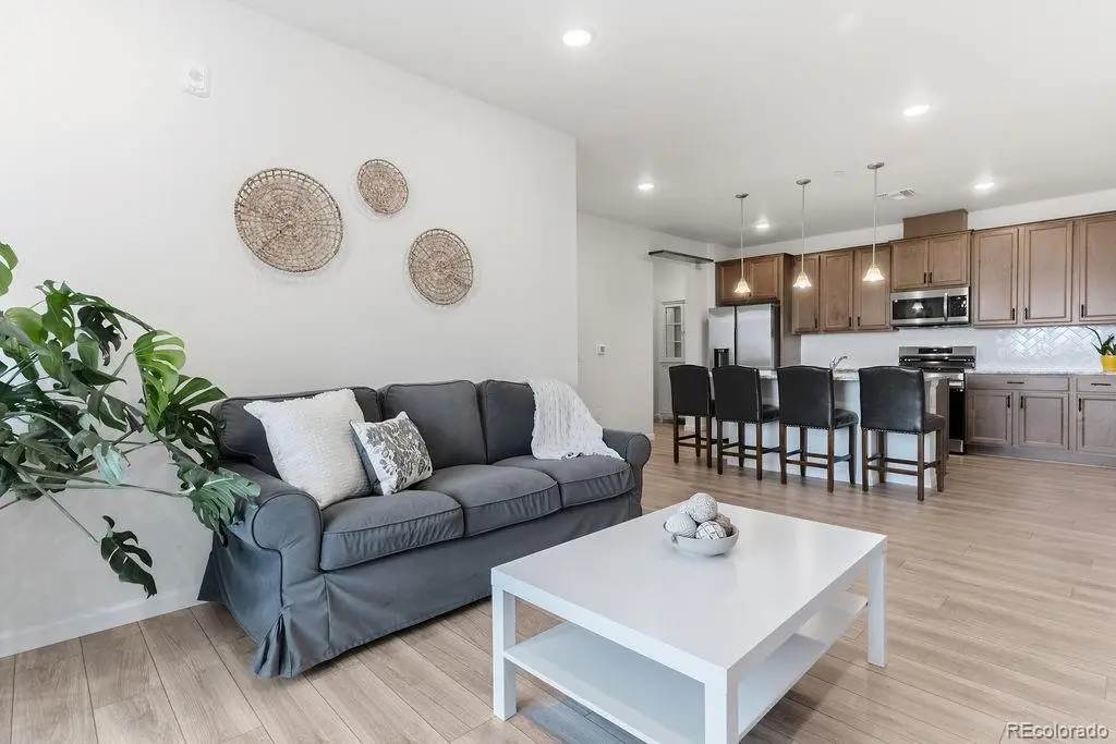 6153 N Ceylon ST #6-304, Denver, CO 80249