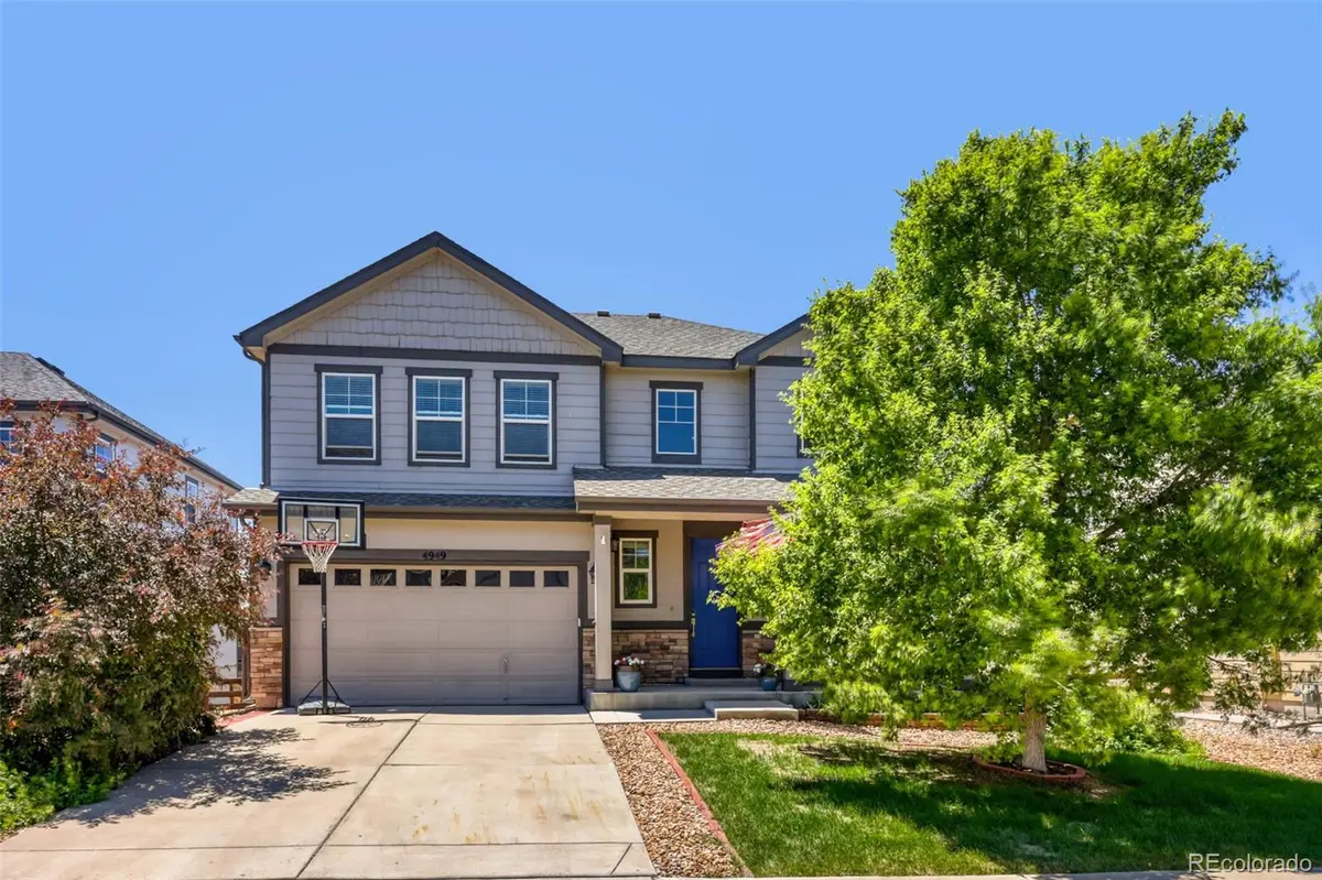 4949 S Valdai WAY, Aurora, CO 80015