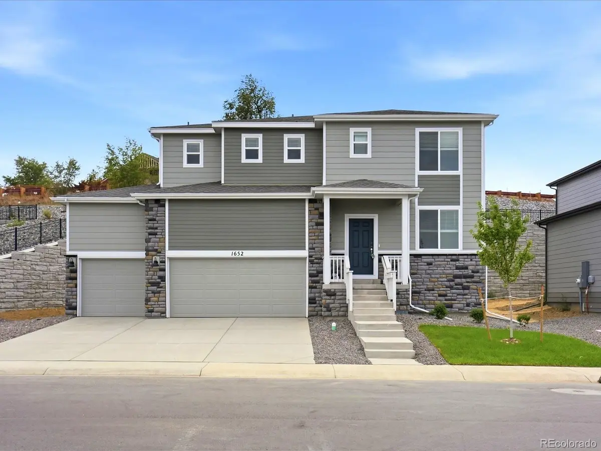 1652 Yampa River DR, Windsor, CO 80550