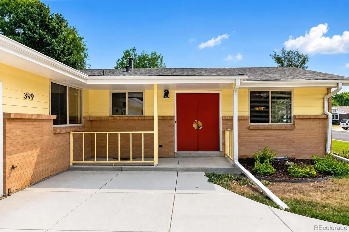 399 W Caley DR, Littleton, CO 80120
