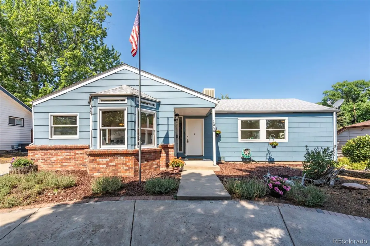 1245 S Grape ST, Denver, CO 80246