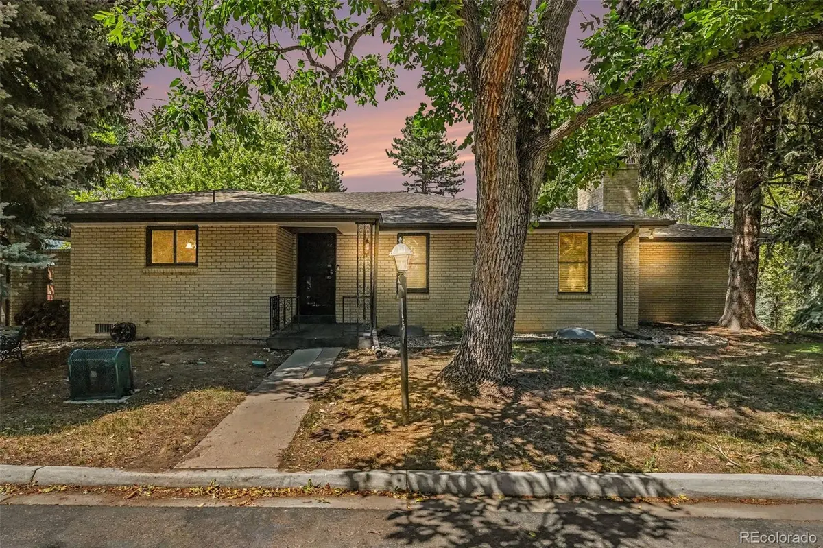8550 W 10th AVE, Lakewood, CO 80215