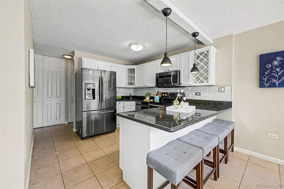 909 N Logan ST #2A, Denver, CO 80203