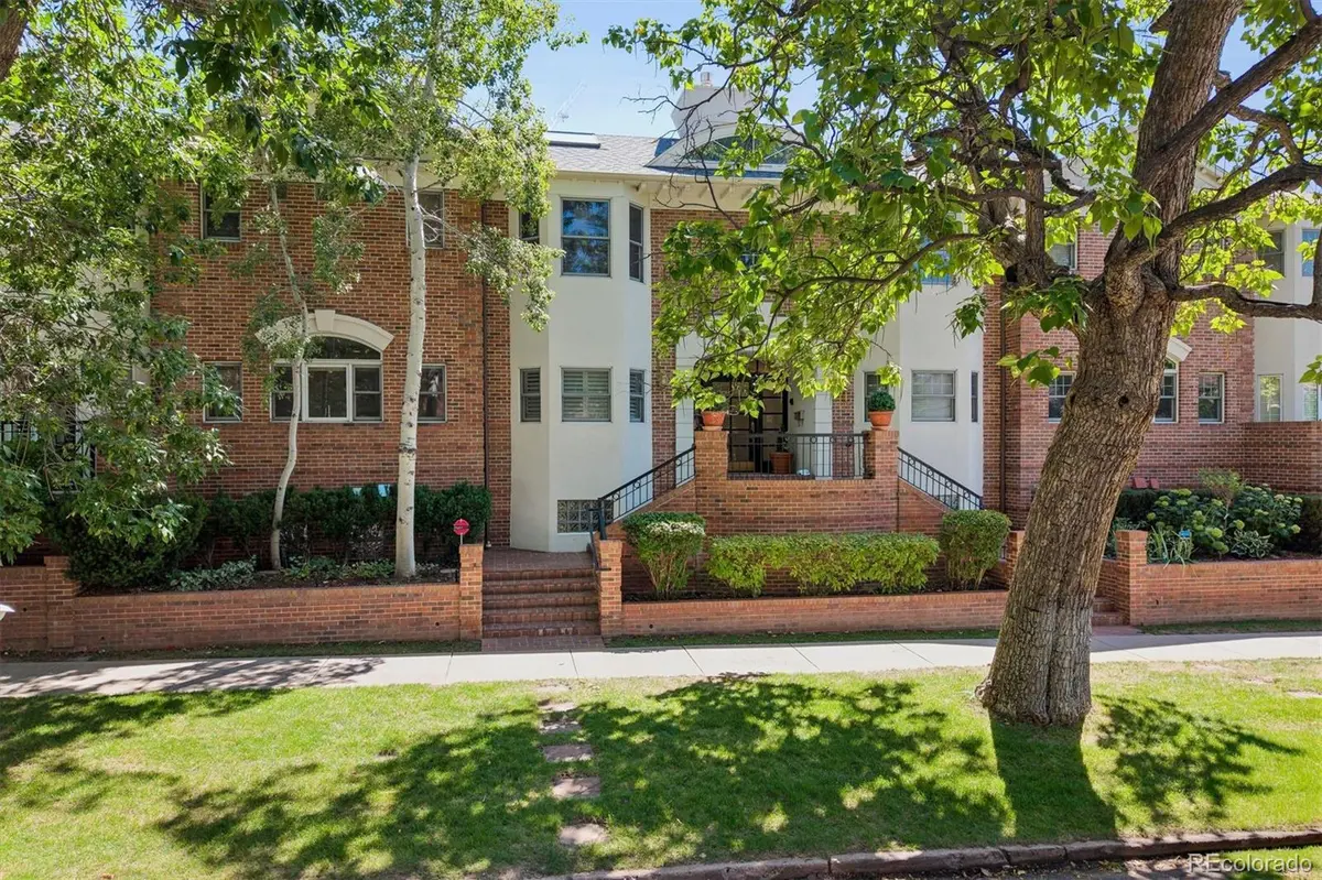 2960 E 4th AVE, Denver, CO 80206