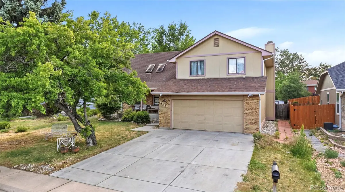 2131 S Newark WAY, Aurora, CO 80014