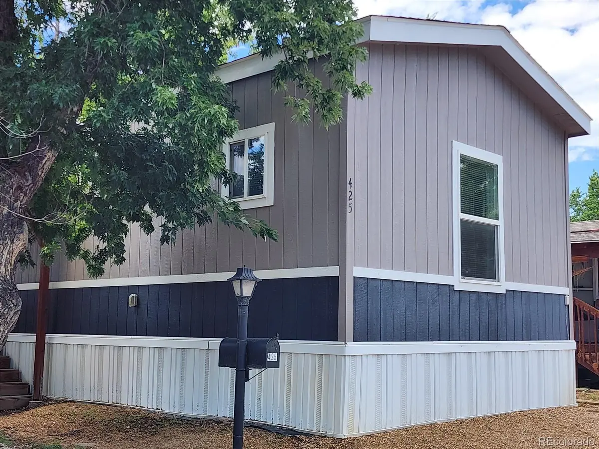 425 Barnard CT, Longmont, CO 80501