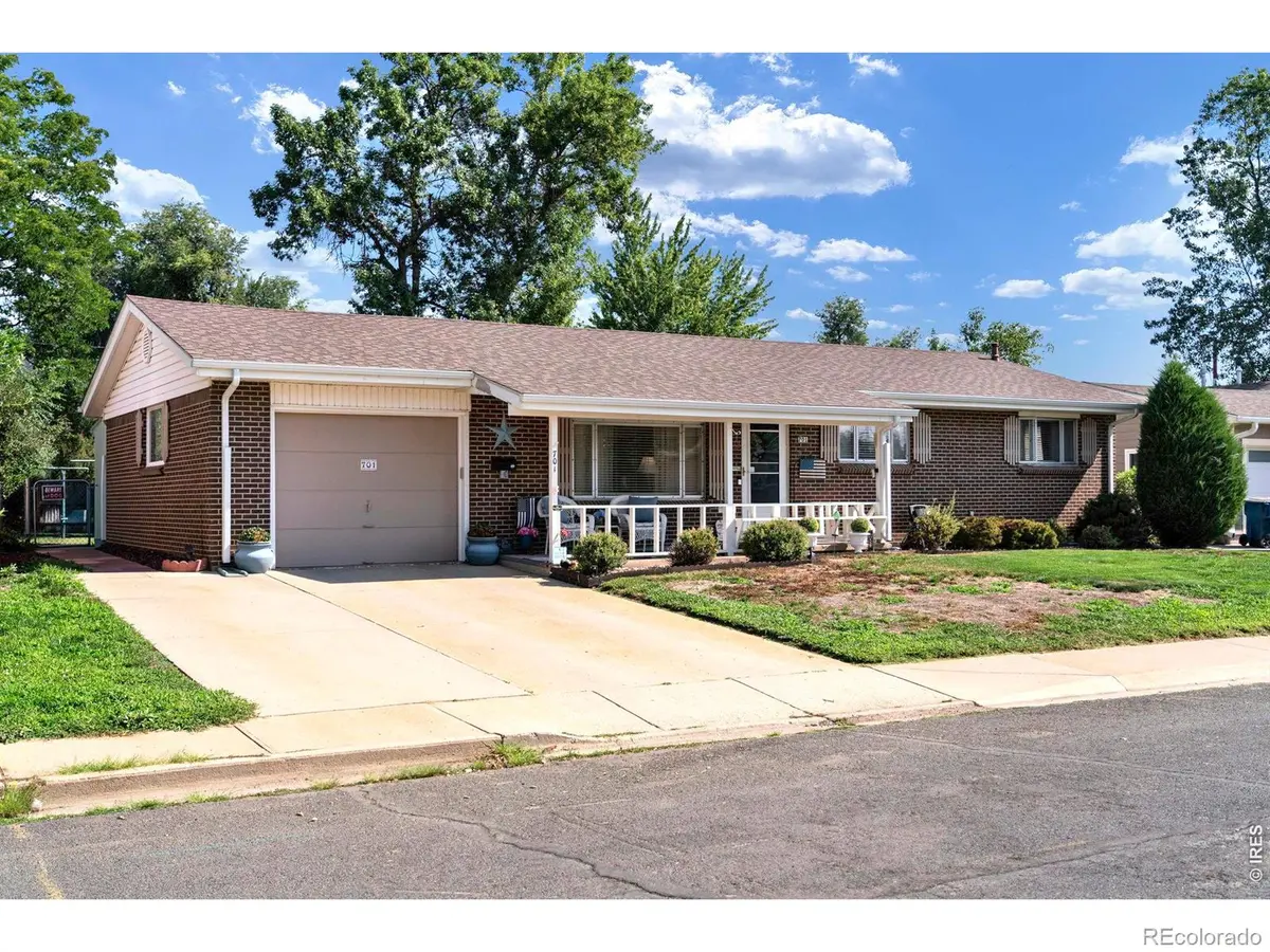 701 Lois DR, Louisville, CO 80027
