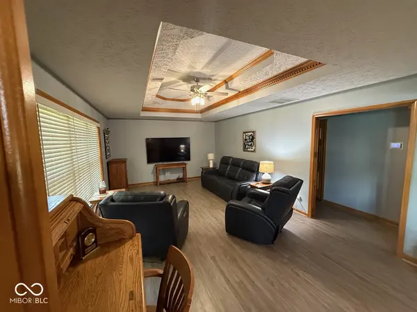 393 Jefferson VLY, Coatesville, IN 46121