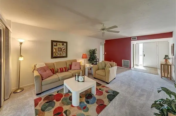 Address not disclosed, Sarasota, FL 34235