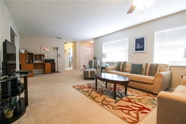 2806 TAUNTON DR W, Bradenton, FL 34205