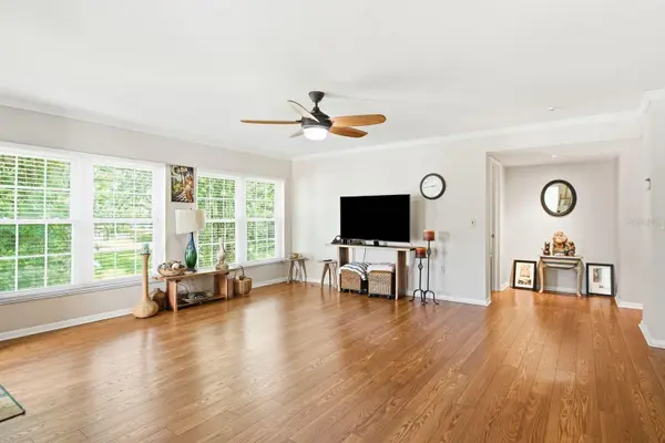230 N BAYSHORE BLVD #207, Clearwater, FL 33759