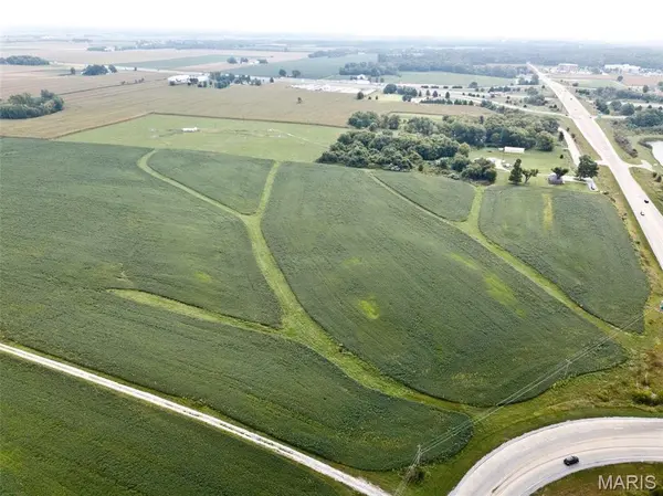 7735 State Route 143, Edwardsville, IL 62025