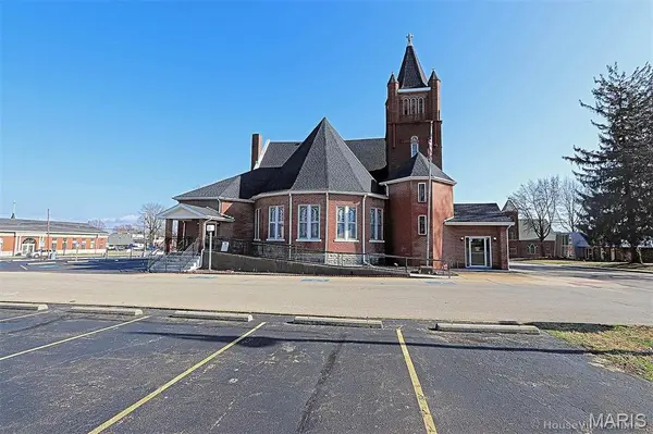 305 W Columbia, Farmington, MO 63640