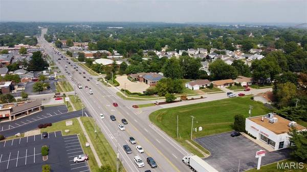 5446 Telegraph RD, Oakville, MO 63129