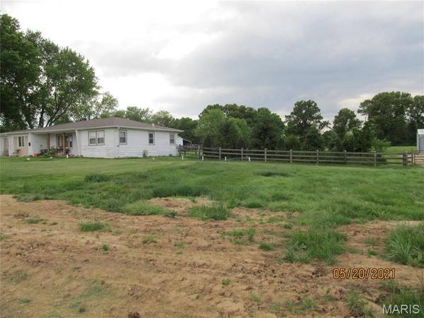 9045 Highway DD, O'fallon, MO 63368