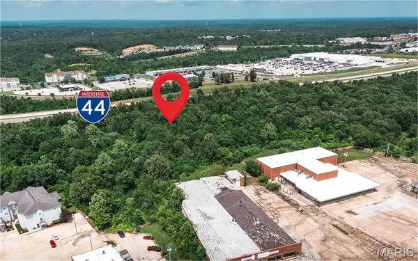 530 Old Route 66, St Robert, MO 65584
