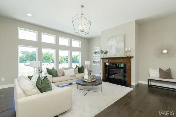 1 TBB Glenhurst II @ Windsor Park, Lake St Louis, MO 63367