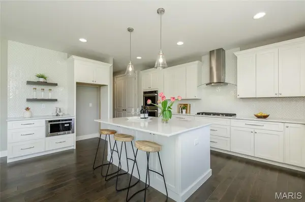 1 TBB Glenhurst II @ Windsor Park, Lake St Louis, MO 63367