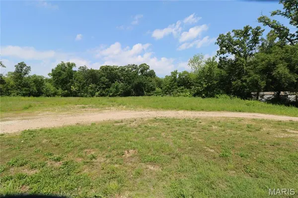 1019 E Springfield RD, Sullivan, MO 63080