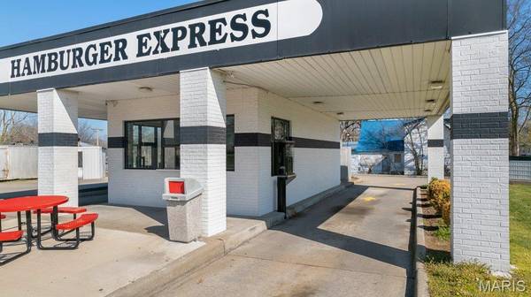 902 William ST, Cape Girardeau, MO 63703