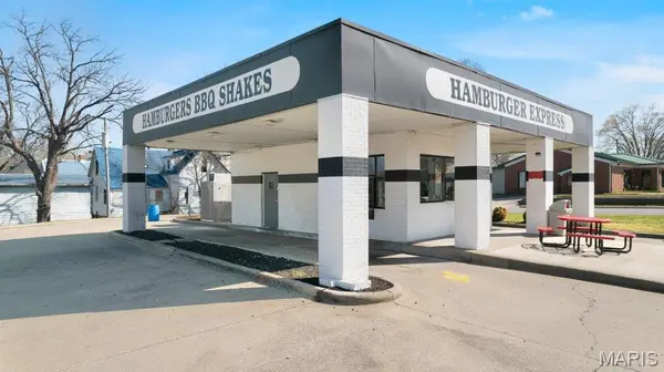 902 William ST, Cape Girardeau, MO 63703