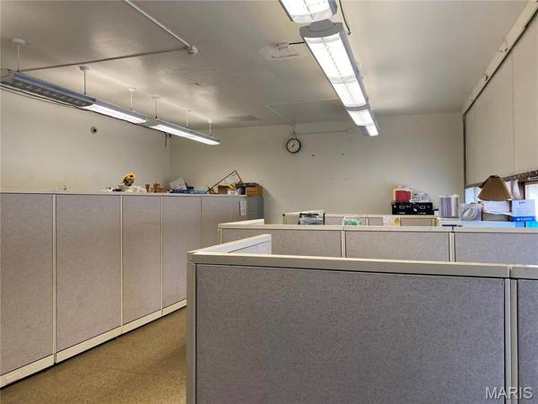 3020 Brantner, St Louis, MO 63106