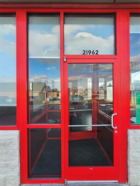 21962 Highway 32, Ste Genevieve, MO 63670