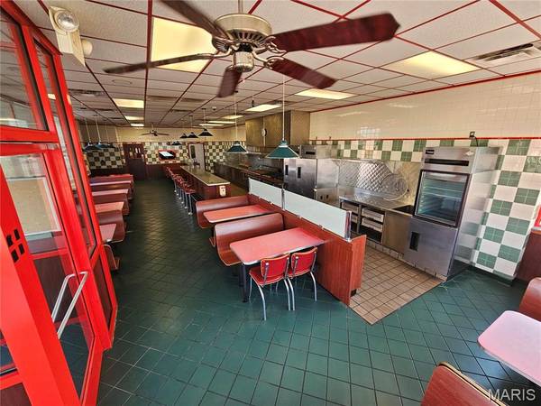21962 Highway 32, Ste Genevieve, MO 63670