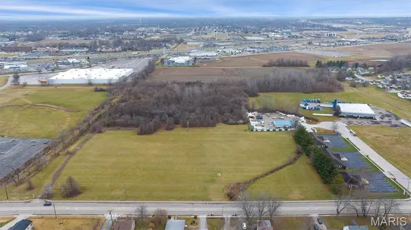 650 Hartman LN, O'fallon, IL 62269