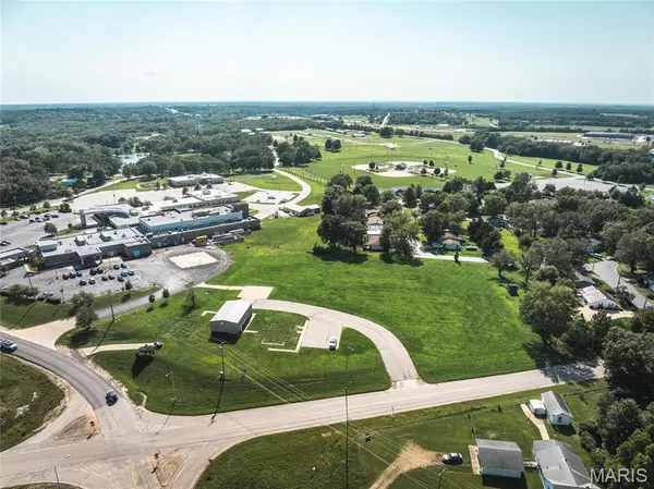 673 Sappington Bridge RD, Sullivan, MO 63080