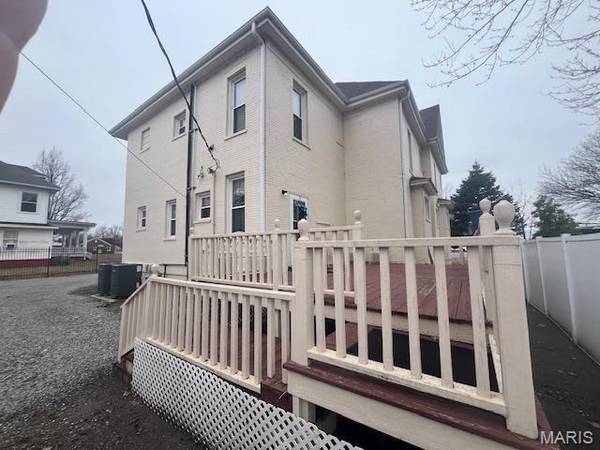 506 S Main ST, Charleston, MO 63834