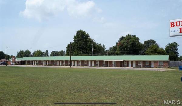 215 S BYPASS, Kennett, MO 63857