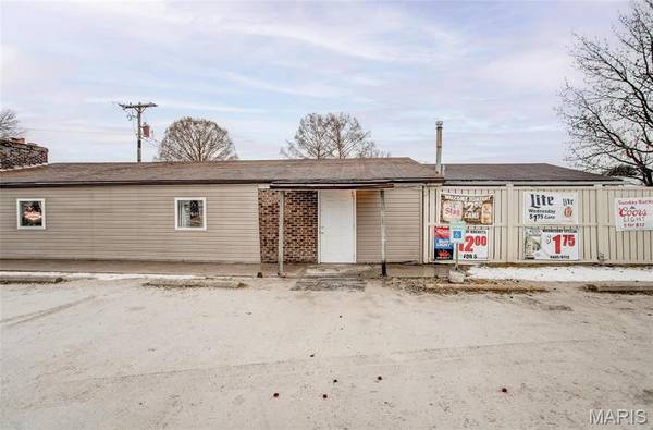 22817 Miller Lake RD, Jerseyville, IL 62052