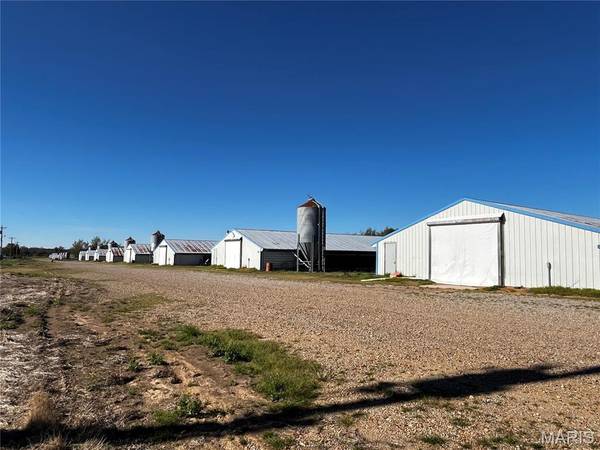 7428 County Road 420, Puxico, MO 63960
