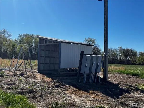 7428 County Road 420, Puxico, MO 63960