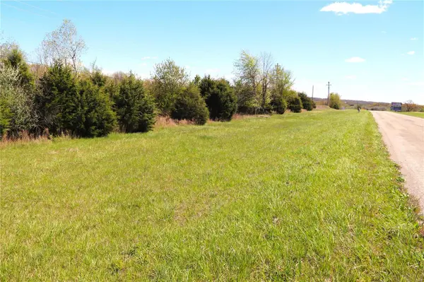 1100 Cinque Hommes DR, Perryville, MO 63775
