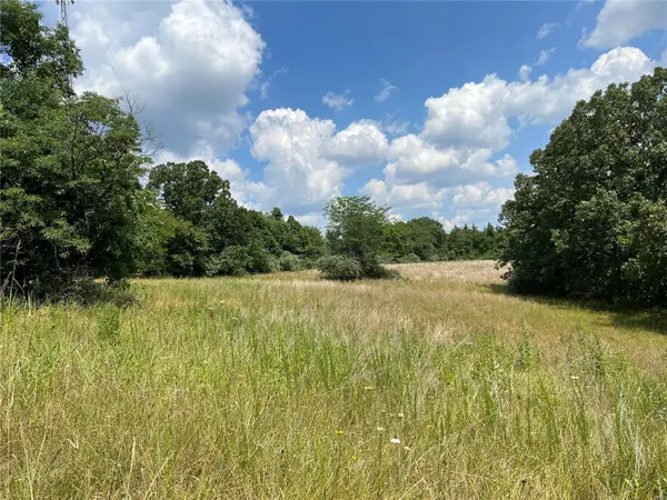 5232 Hobby Farms Dr, De Soto, MO 63020