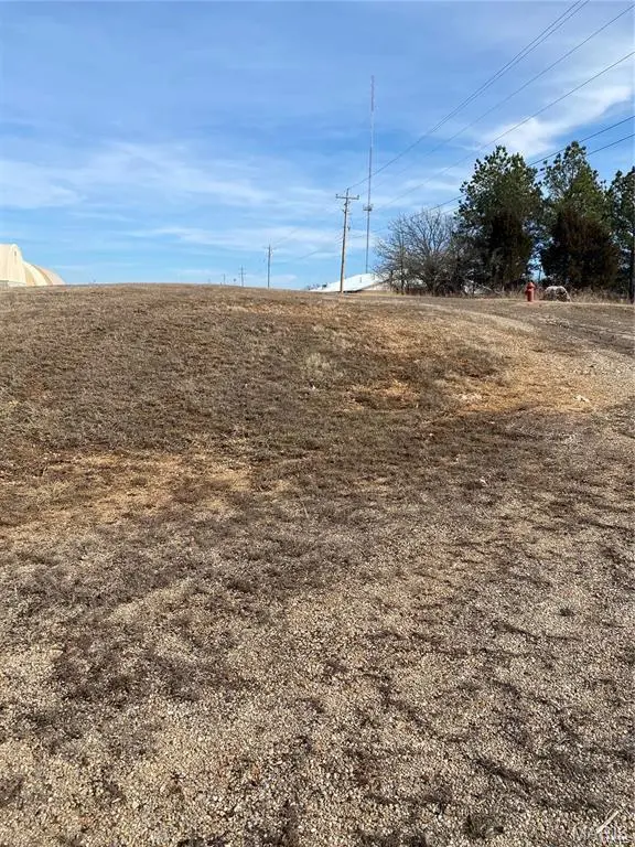 407 Old Route 66, St Robert, MO 65584