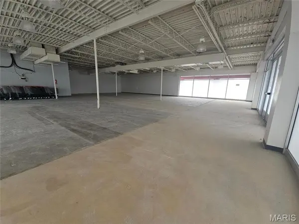 11437 Saint Charles Rock RD, Bridgeton, MO 63044