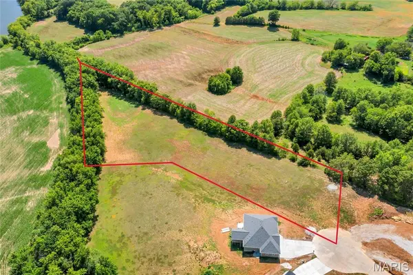 523 Saint John LN, Old Monroe, MO 63369