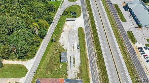1 NE Service RD, Wright City, MO 63390
