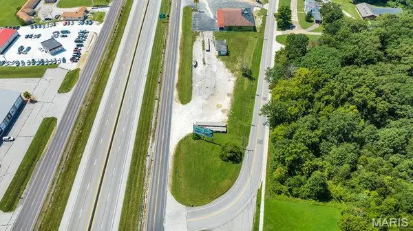 1 NE Service RD, Wright City, MO 63390