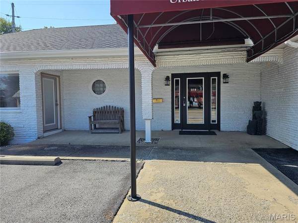 318 E Washington ST, Millstadt, IL 62260