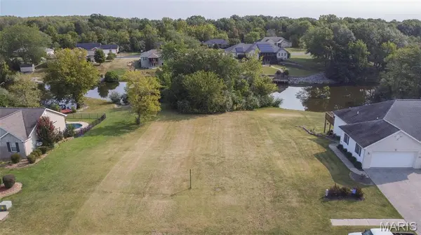 2812 Scenic Lake DR, New Athens, IL 62264